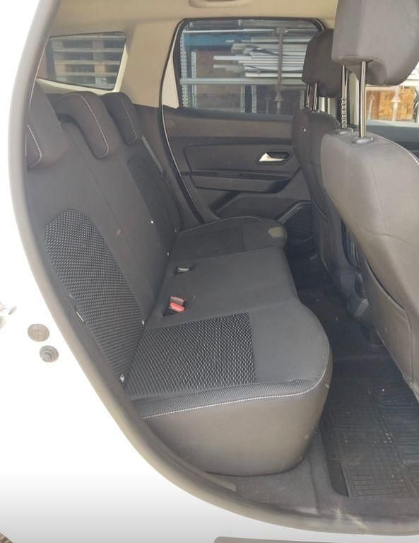 Gebraucht Dacia Duster Comfort 114 PS (83 kW) 2019 Weiß SUV