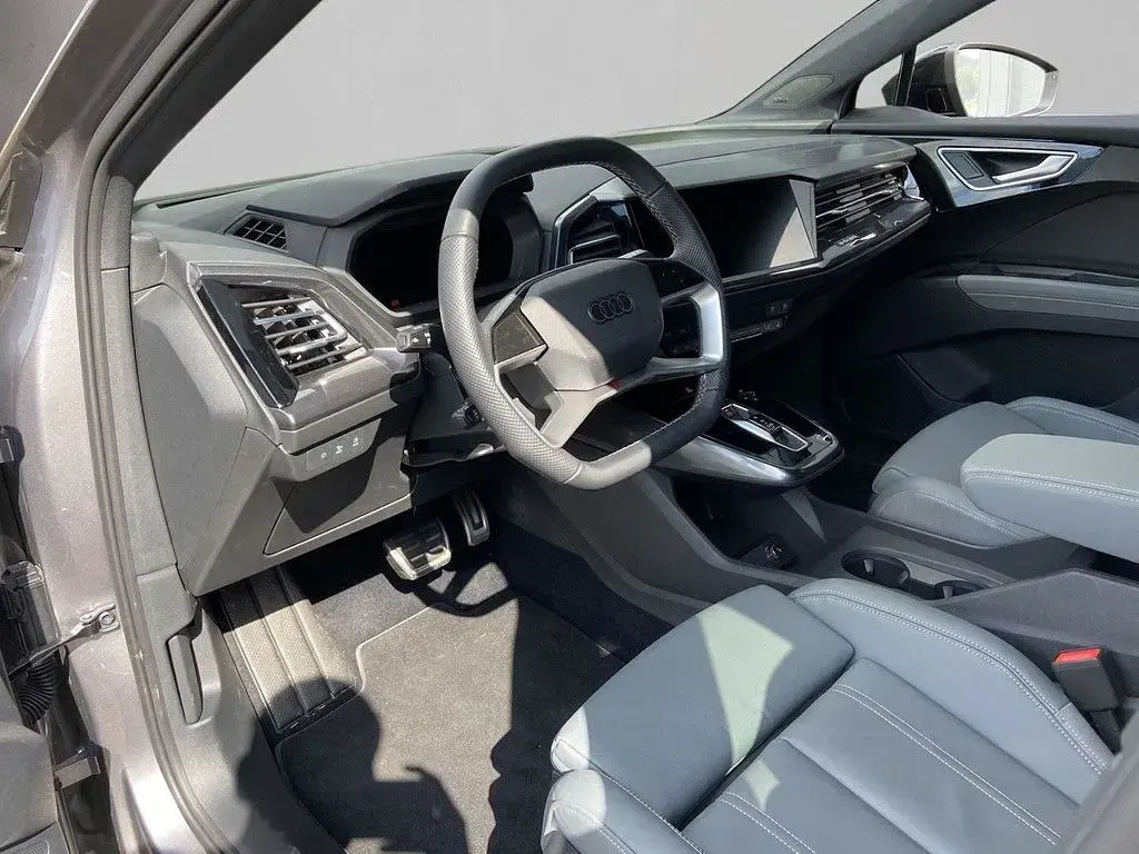 Usata Audi Q4 e-tron Edition .1 219 kW (299 CV) 2021 Grigio SUV