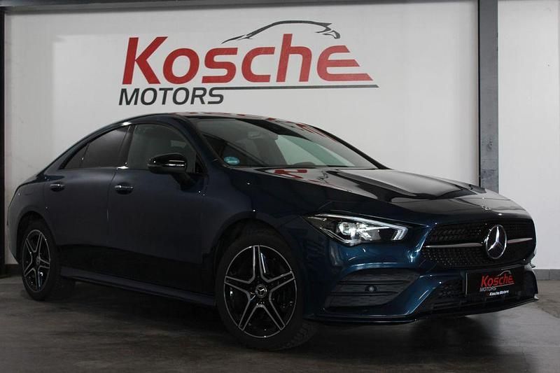 Blau Gebraucht 2021 Mercedes CLA250e AMG Limousine | 31.480 € (Fairer Preis) - Bild 1/4
