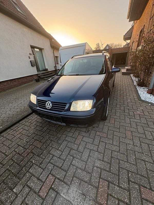 Gebraucht VW Bora 115 PS (84 kW) 2002 Blau Kombi