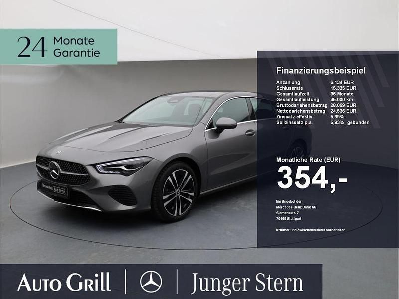 Mountaingrau metallic Gebraucht 2024 Mercedes CLA180 Shooting Brake Progressive Kombi | 28.450 € - Bild 1/4