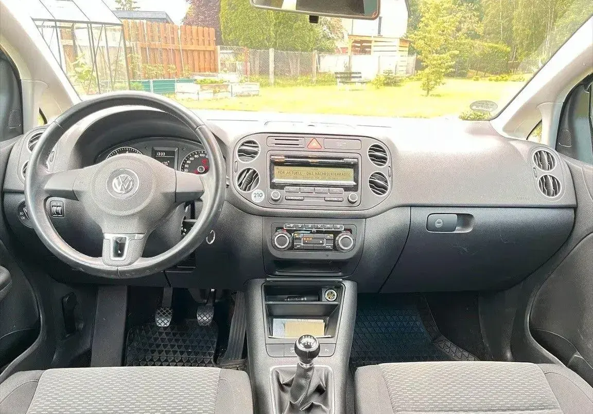 Gebraucht VW Golf Plus Cross 105 PS (77 kW) 2010 Beige Van / Kleinbus
