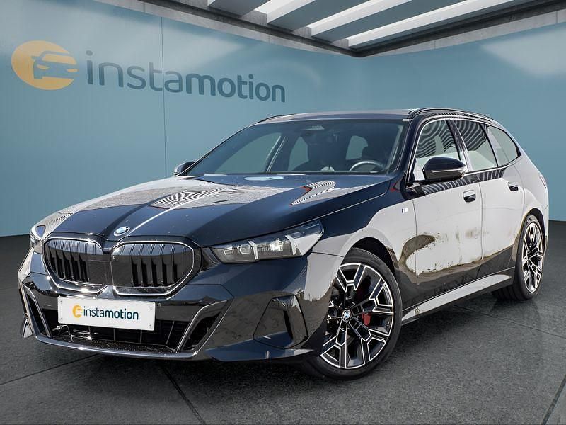 Schwarz Gebraucht 2025 BMW 520 Kombi | 59.949 € (Superpreis) - Bild 1/4