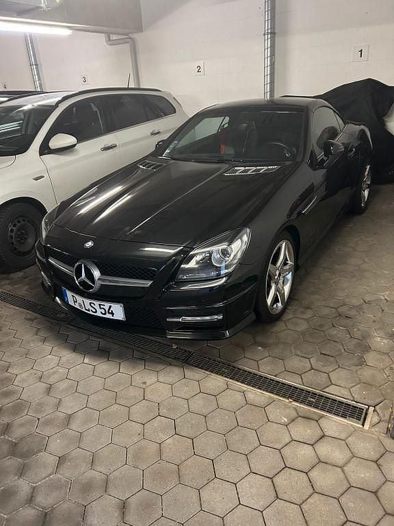 Gebraucht Mercedes SLK200 184 PS (135 kW) 2012 Schwarz Cabrio