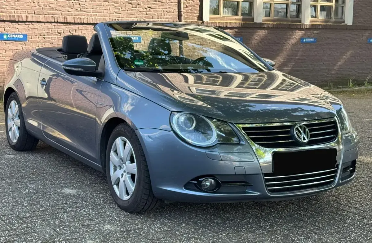 Usata VW Eos GT 125 CV (91 kW) 2011 Grigio Cabrio