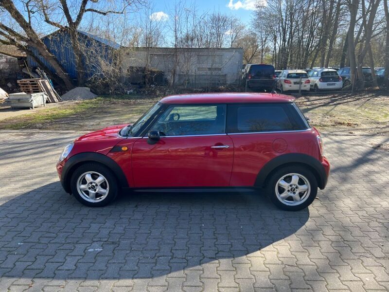 Rot Gebraucht 2008 Mini ONE Kleinwagen | 3.000 € (Fairer Preis) - Bild 1/4