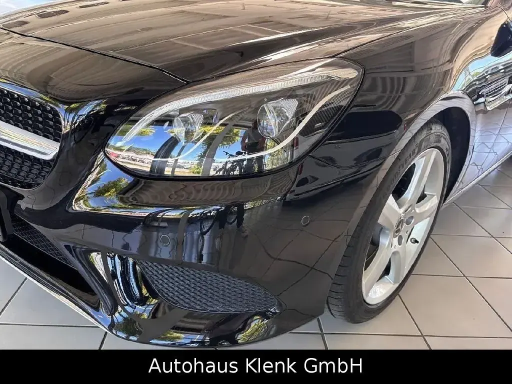 Gebraucht Mercedes SLC200 184 PS (135 kW) 2017 Schwarz Cabrio