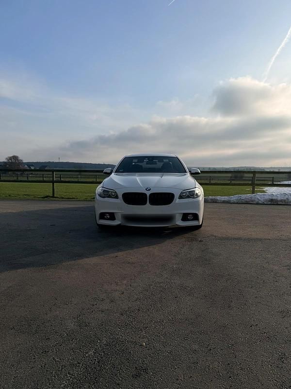 Gebraucht BMW 528 M Sport 245 PS (180 kW) 2014 Weiß Limousine