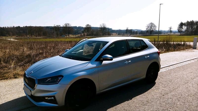 Gebraucht Skoda Fabia Tour 95 PS (69 kW) 2022 Silber Kleinwagen