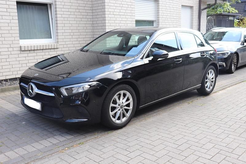 Gebraucht Mercedes A220 190 PS (139 kW) 2019 Schwarz Limousine