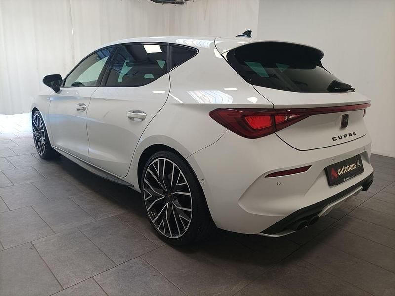 Gebraucht Cupra Leon VZ 301 PS (221 kW) 2022 Weiß Limousine