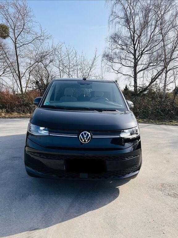 Gebraucht VW Multivan 150 PS (110 kW) 2024 Schwarz Van