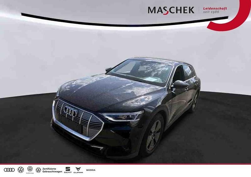 Brillantschwarz Gebraucht 2022 Audi e-tron Performance SUV | 31.440 € (Superpreis) - Bild 1/4