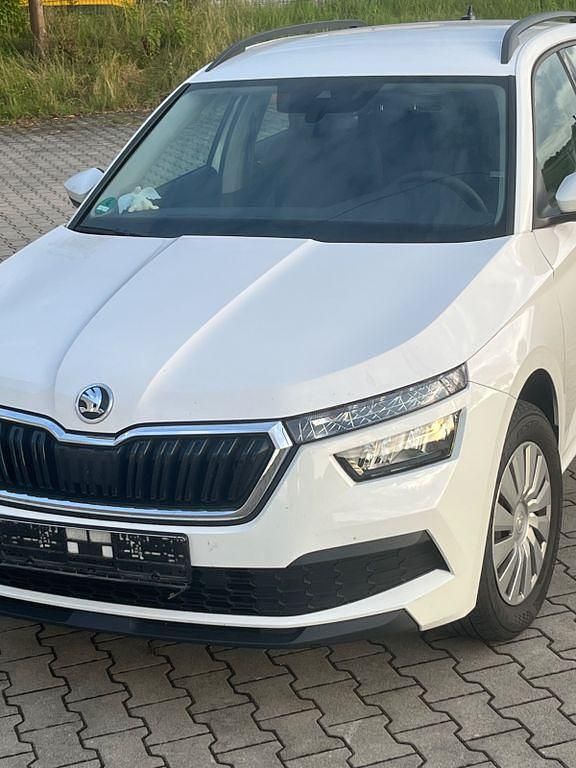 Weiß Gebraucht 2023 Skoda Kamiq Monte Carlo SUV | 17.750 € (Superpreis) - Bild 1/4