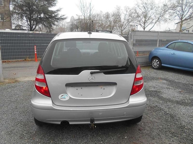 Gebraucht Mercedes A180 109 PS (80 kW) 2004 Polarsilber  metalliclack Kleinwagen