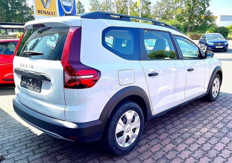 Gebraucht Dacia Jogger 101 PS (74 kW) 2022 Gletscherweiss Van / Kleinbus