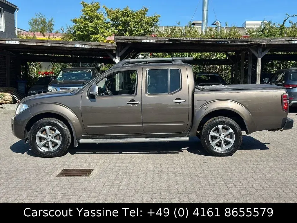 Gebraucht Nissan Navara Platinum 190 PS (139 kW) 2015 Braun Pickup