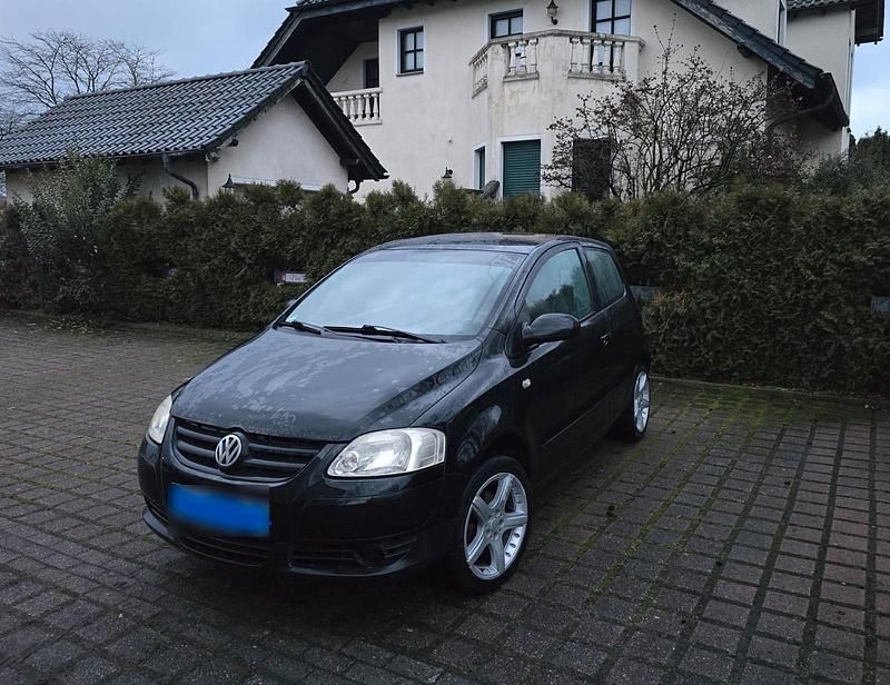 Second-hand VW Fox 55 CP (40 kW) 2007 Negru Hatchback