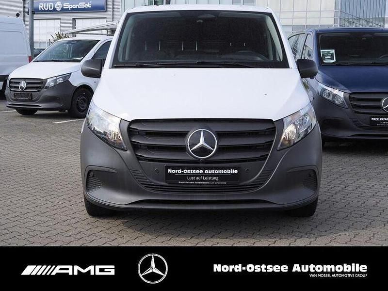 Second-hand Mercedes Vito 2024 Alb Van