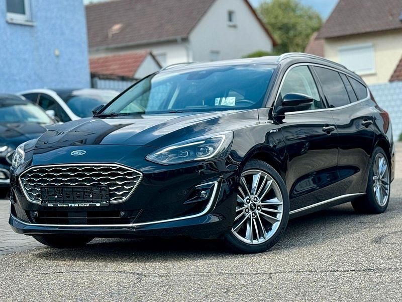 Schwarz Gebraucht 2020 Ford Focus Vignale Kombi | 18.490 € (Fairer Preis) - Bild 1/4