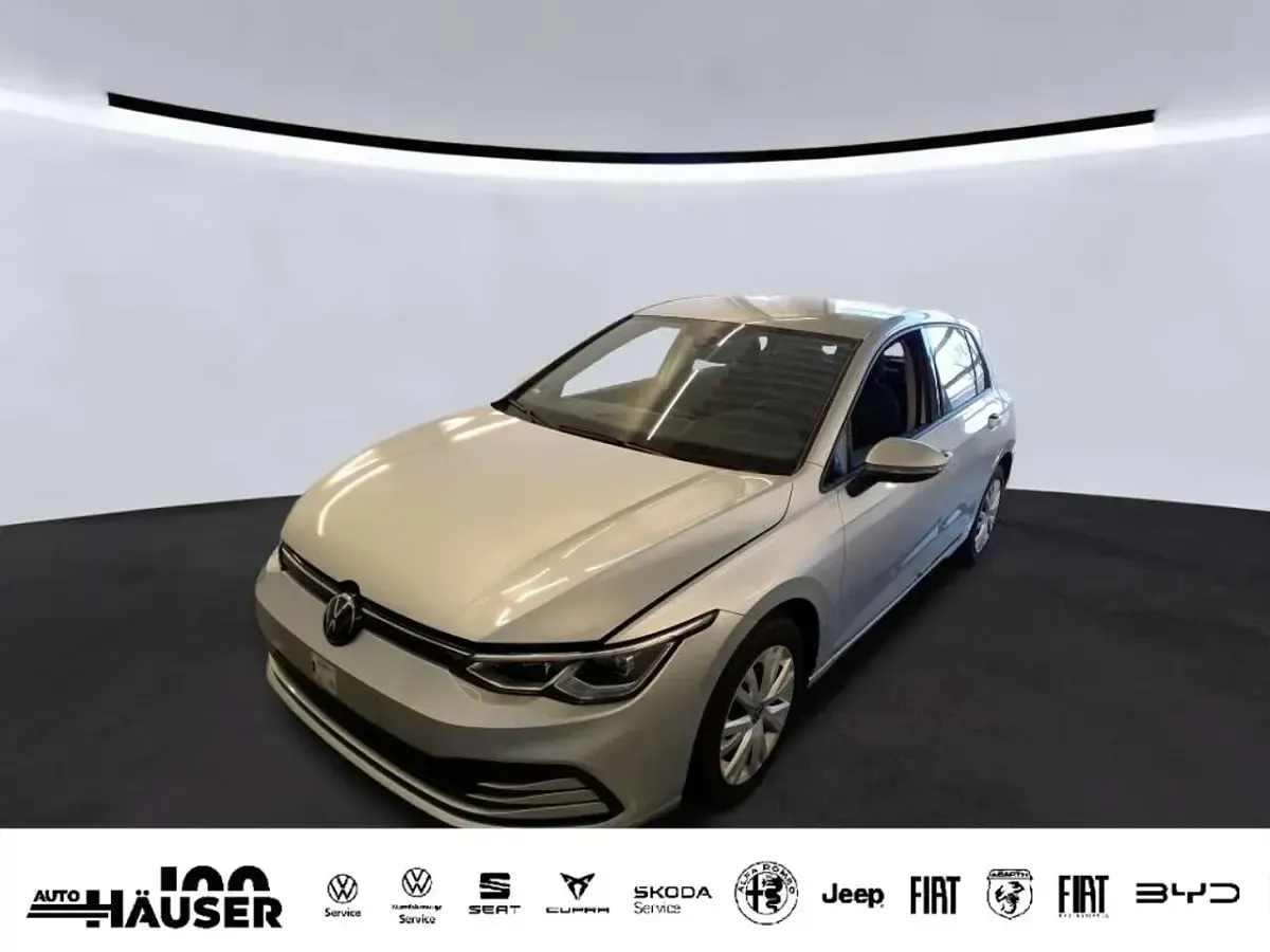 Gebraucht VW Golf VIII Life 131 PS (96 kW) 2024 Limousine