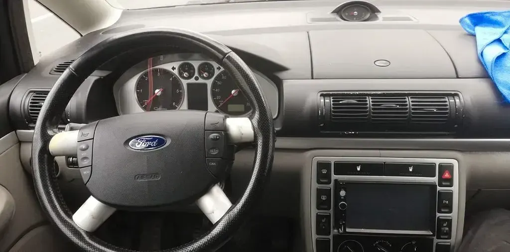 Gebraucht Ford Galaxy Trend 116 PS (85 kW) 2002 Silber Van / Kleinbus