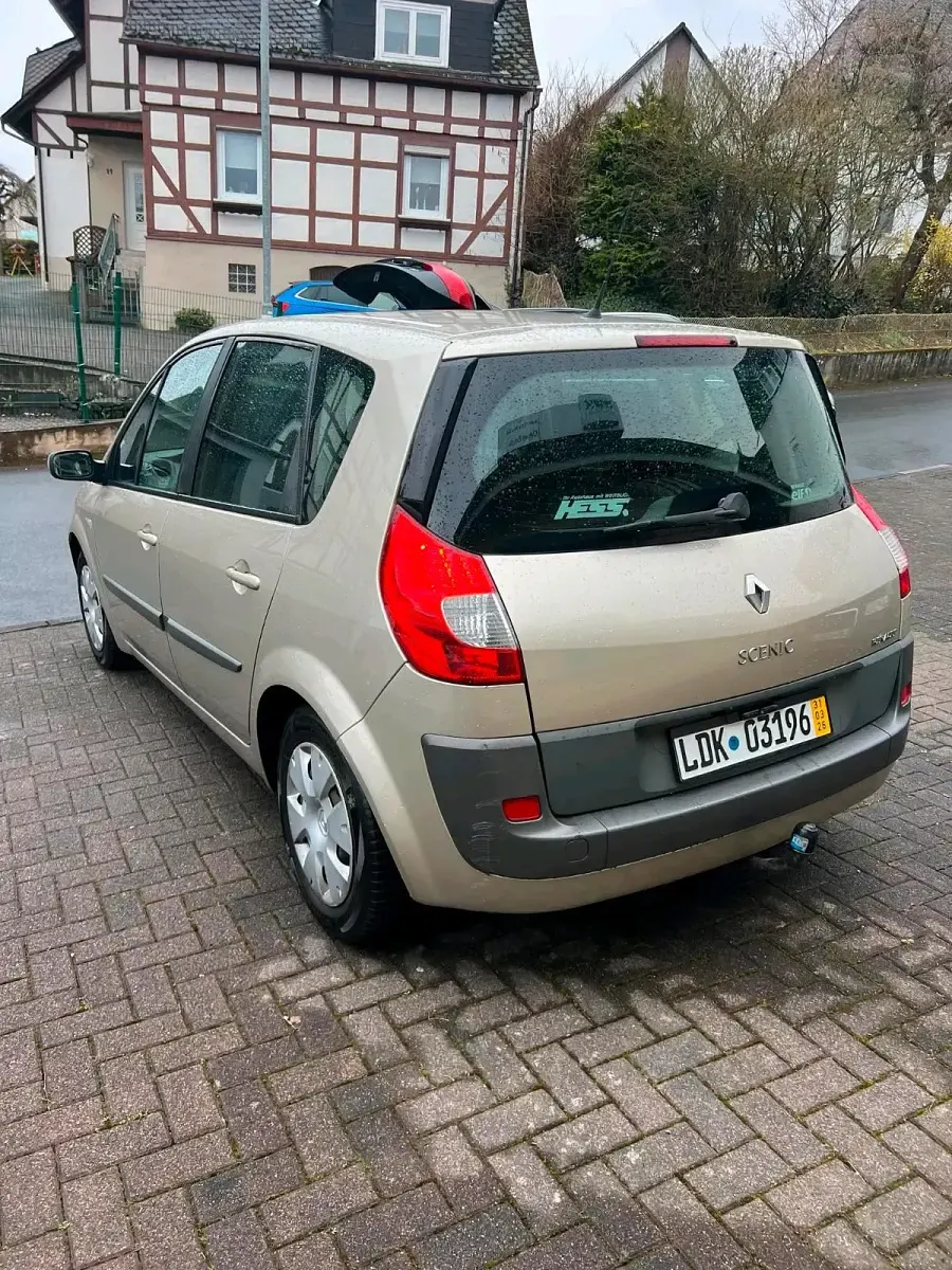 Gebraucht Renault Scénic II 111 PS (81 kW) 2007 Gold Van / Kleinbus