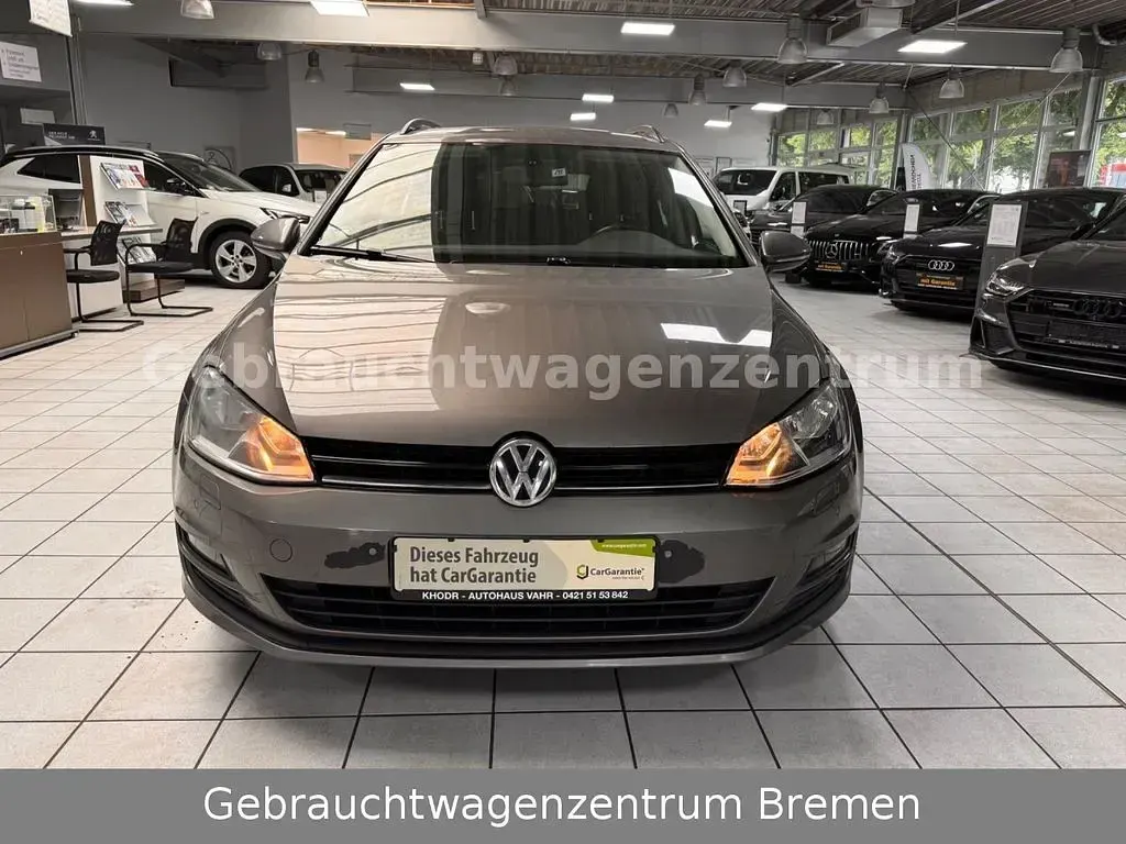 Gebraucht VW Golf VII Comfortline 105 PS (77 kW) 2013 Grau Kombi
