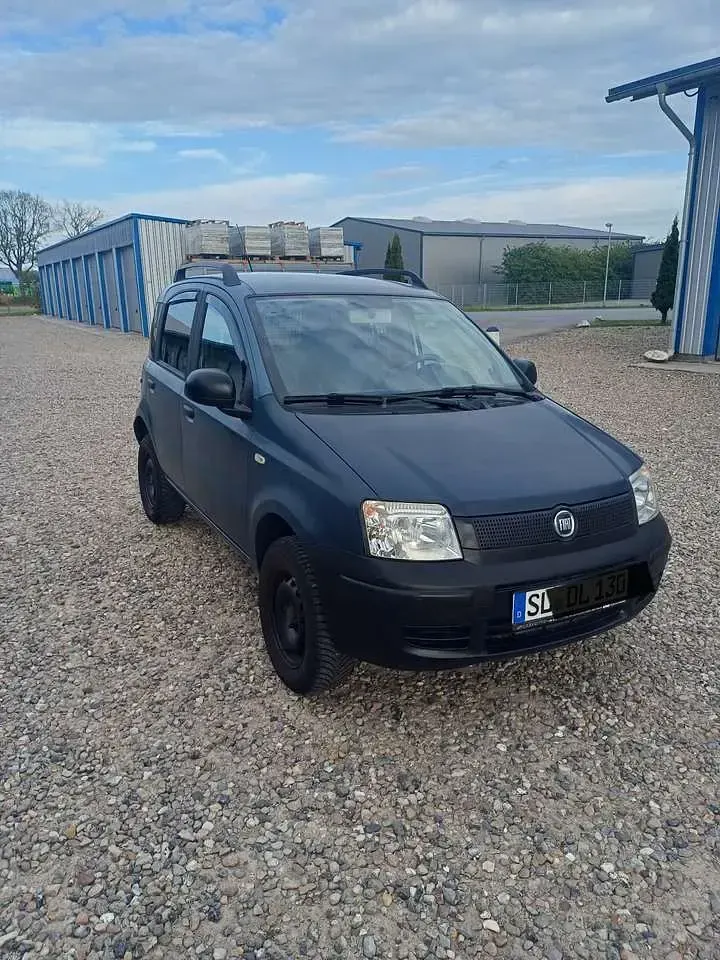 Gebraucht Fiat Panda 4x4 69 PS (50 kW) 2011 Blau Kleinwagen