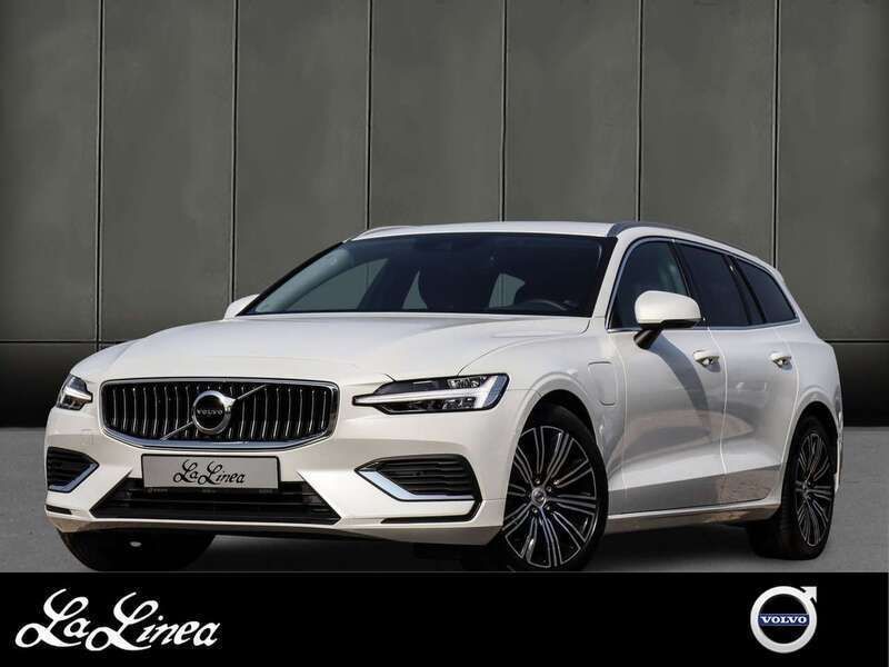Weiss Gebraucht 2021 Volvo V60 Inscription Kombi | 34.890 € (Fairer Preis) - Bild 1/3