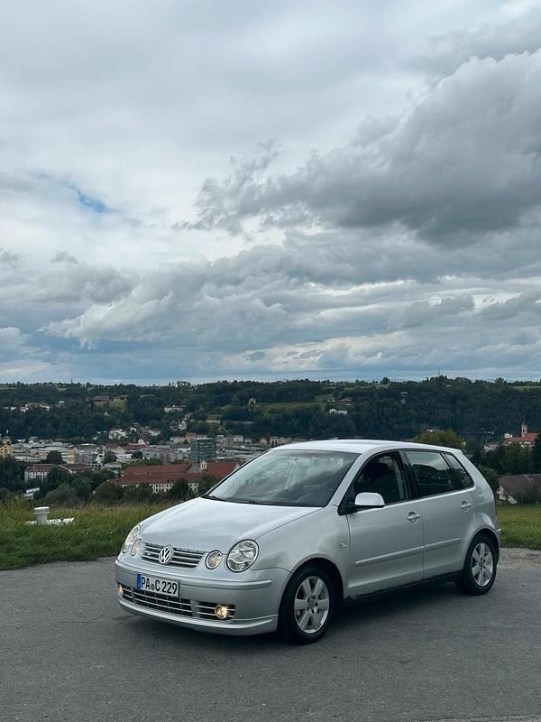 Silber Gebraucht 2003 VW Polo Kleinwagen | 1.599 € (Fairer Preis) - Bild 1/4