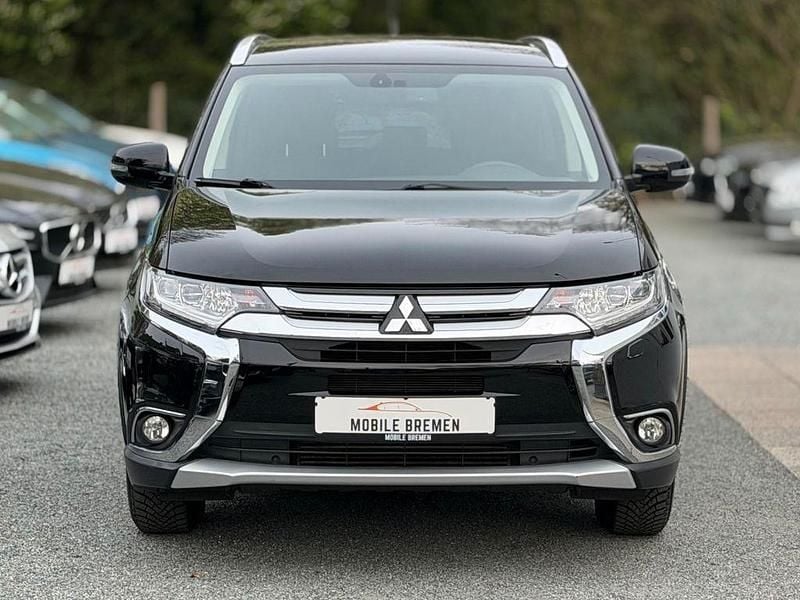 Gebraucht Mitsubishi Outlander 150 PS (110 kW) 2016 Schwarz SUV