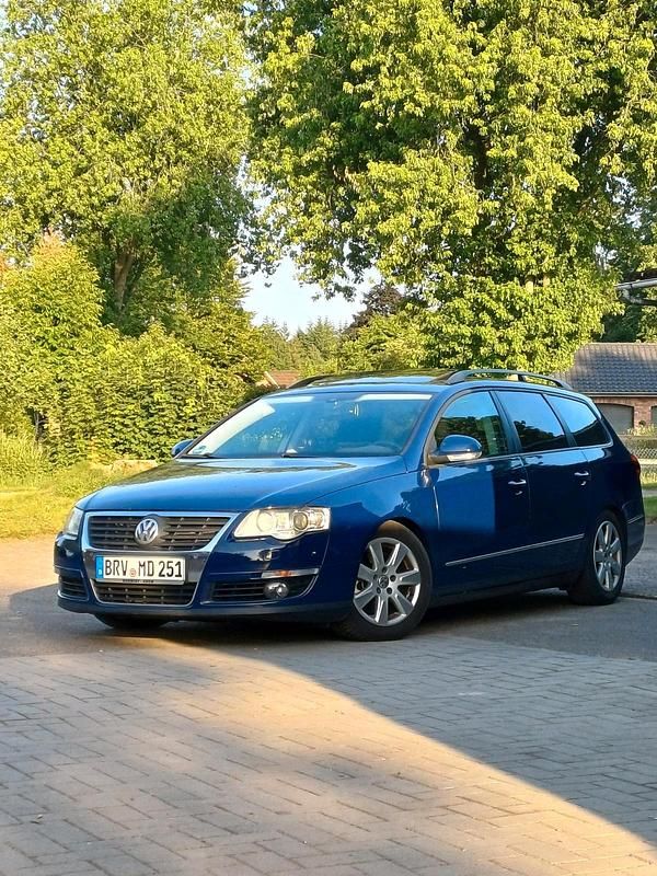 Blau Gebraucht 2008 VW Passat Kombi | 5.000 € (Teuer) - Bild 1/4