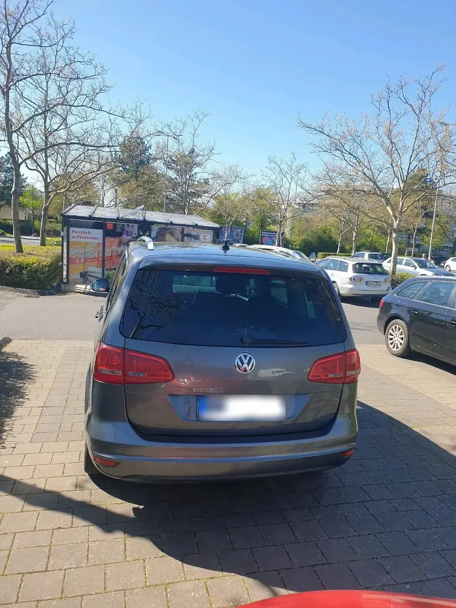Gebraucht VW Sharan 140 PS (102 kW) 2011 Grau Van / Kleinbus