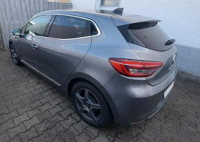 Gebraucht Renault Clio V Techno 143 PS (105 kW) 2023 Grau Kleinwagen