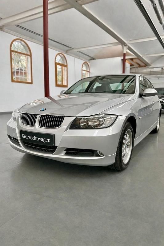 Gebraucht BMW 325 Performance 218 PS (160 kW) 2007 Silber Limousine