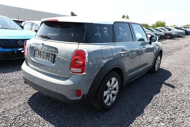 Moonwalk grey metallic moonwalk grey metallic Gebraucht 2019 Mini Cooper Countryman SUV | 17.959 € (Fairer Preis) - Bild 1/4