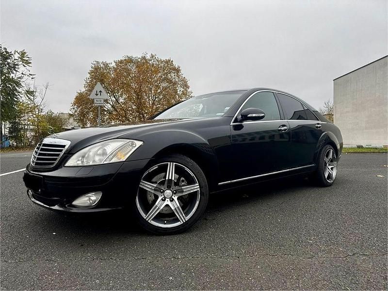 Schwarz Gebraucht 2008 Mercedes S320 AMG Limousine | 7.999 € - Bild 1/4