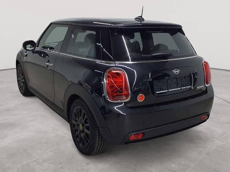 Gebraucht Mini Cooper SE 135 kW (184 PS) 2023 Midnight black ii Kleinwagen