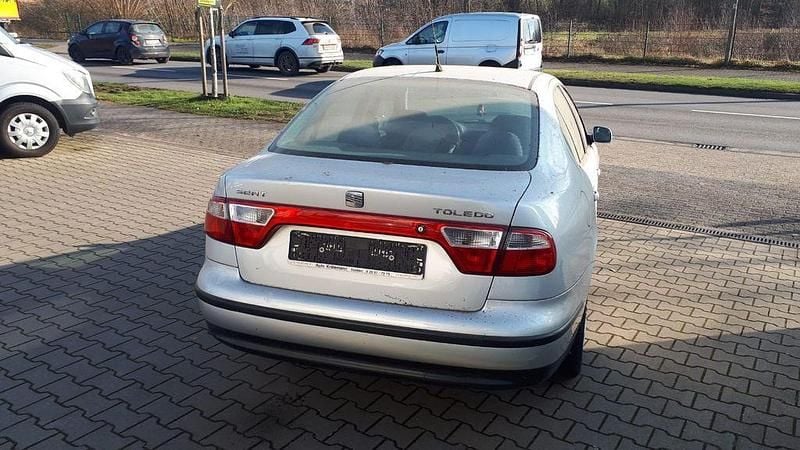 Gebraucht Seat Toledo 101 PS (74 kW) 2000 Silber Limousine