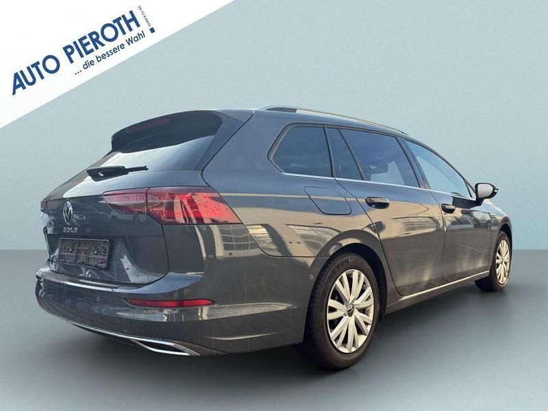 Gebraucht VW Golf VII Style 150 PS (110 kW) 2021 Grau Kombi