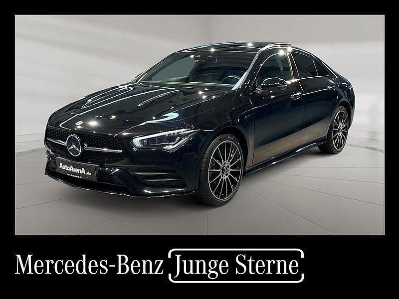 Metalliclack kosmosschwarz Gebraucht 2020 Mercedes CLA250e AMG Limousine | 28.860 € (Etwas zu teuer) - Bild 1/4