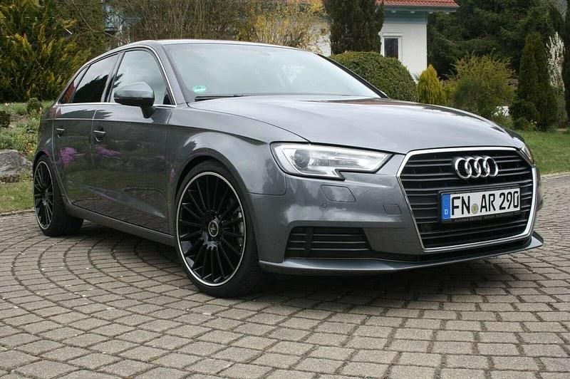 Gebraucht Audi A3 150 PS (110 kW) 2018 Monsungrau metallic Limousine