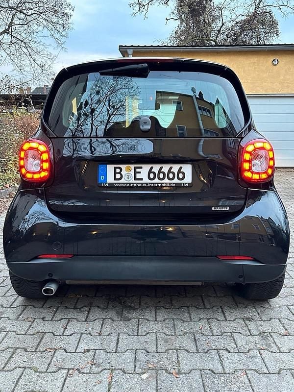 Gebraucht Smart ForTwo Coupé Brabus 90 PS (66 kW) 2016 Schwarz Coupé