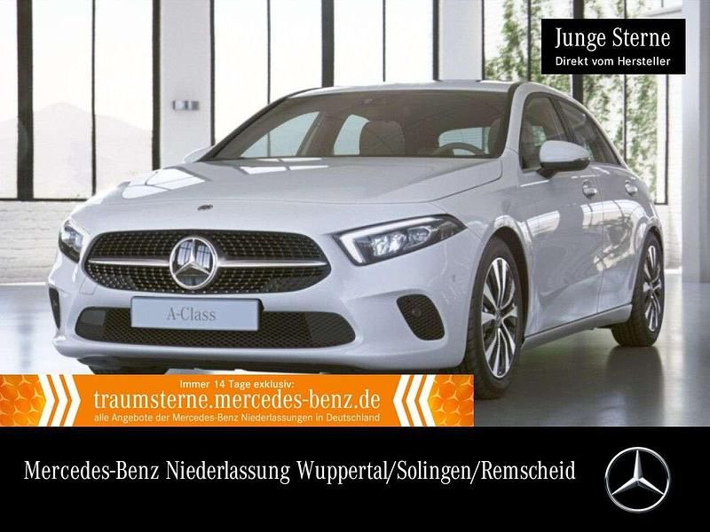 Gebraucht Mercedes A250 Advanced 160 PS (117 kW) 2021 Weiß Limousine