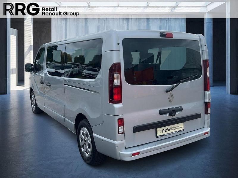 Gebraucht Renault Trafic Evolution 150 PS (110 kW) 2024 Grau (highlandgrau (grau) (grau)) Van / Kleinbus