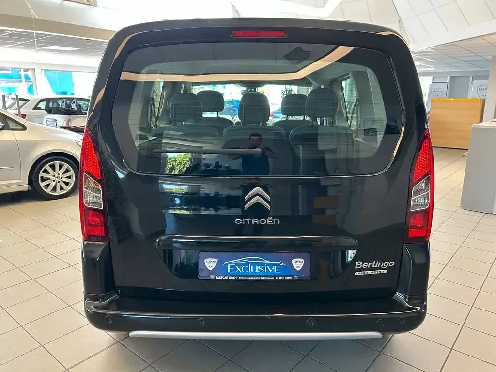 Używany Citroën Berlingo SELECTION 98 KM (72 kW) 2015 Czarny Minivan