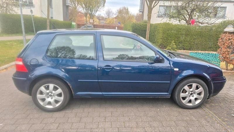 Gebraucht VW Golf IV Pacific 110 PS (80 kW) 2003 Blau Kleinwagen