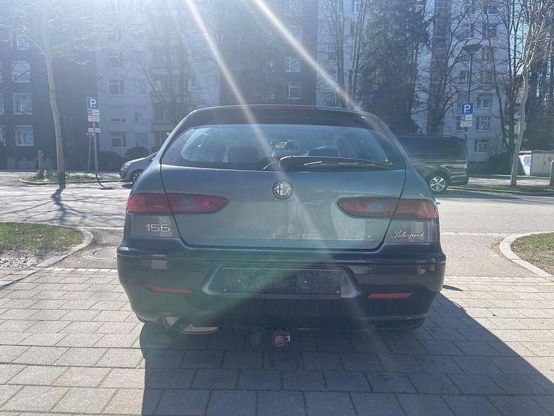 Gebraucht Alfa Romeo 156 Distinctive 166 PS (122 kW) 2003 Grau Limousine