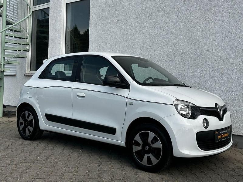 Weiß Gebraucht 2018 Renault Twingo LIMITED Kleinwagen | 7.390 € (Fairer Preis) - Bild 1/4